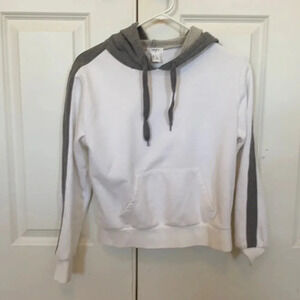 Forever 21 cropped white sweatshirt size small pullover hoodie